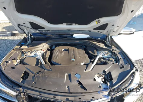 2019 BMW 640I Gran Turismo xDrive z USA, uszkodzony, nr VIN WBAJV6C55KBK08072